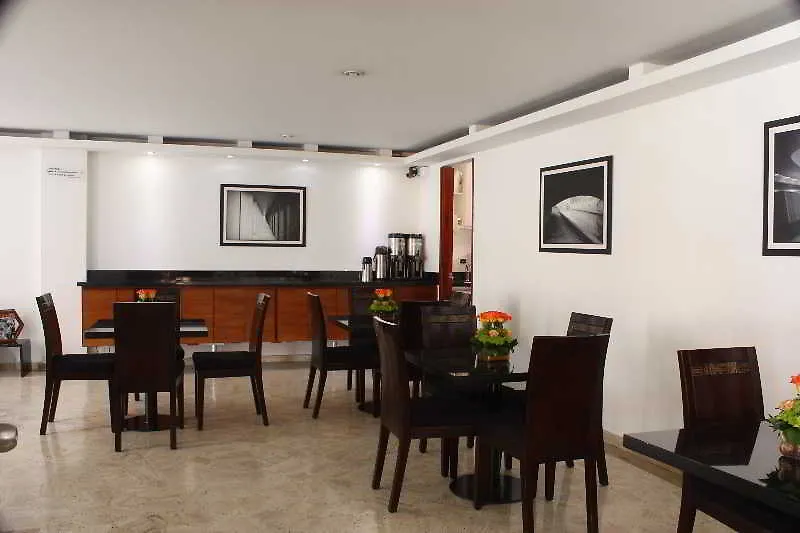 Prisma Suites Chico 94 Bogotá 3*,