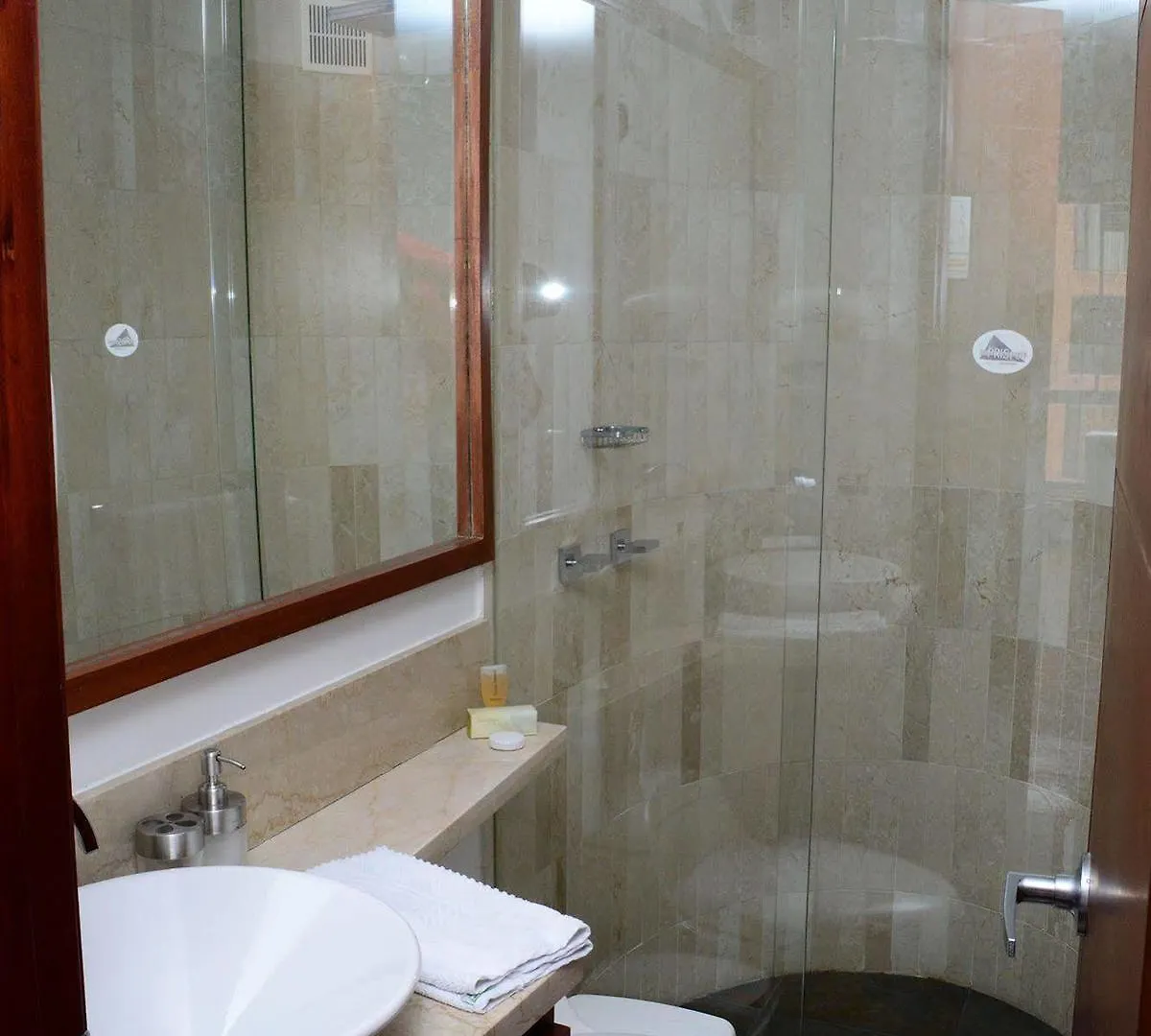 Prisma Suites Chico 94 Bogotá Apartahotel